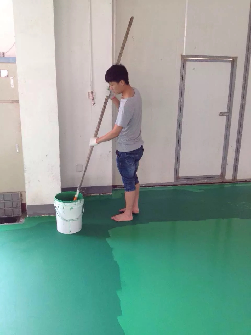 水性环氧地坪面漆2-西安长丰地坪材料